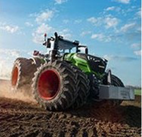 PDR 2020 apoia com 15 milhões renovação do Parque de Tratores Agrícolas - Abertas Candidaturas